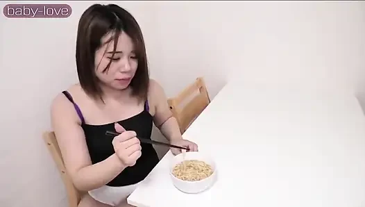 Semalam dengan seorang gadis pesta yang berpantul. Empat Ronde Dalam Dua Hari Yang Hilang Dalam Creampie Heat!