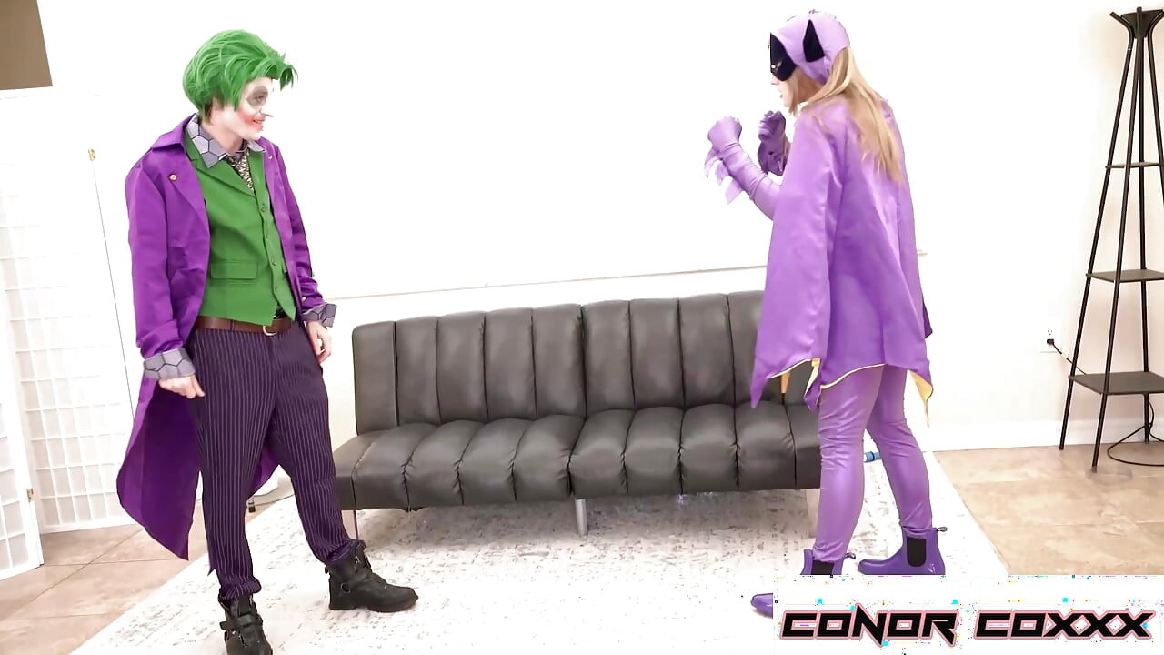 ConorCoxxx-Batgirl gets stretched out