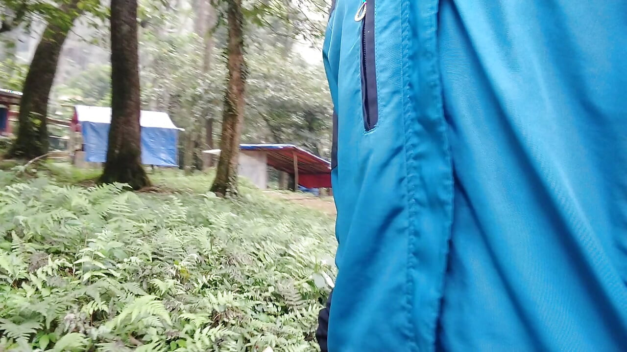 Liburan di tempat wisata yang lagi viral dan cari tempat masturbasi