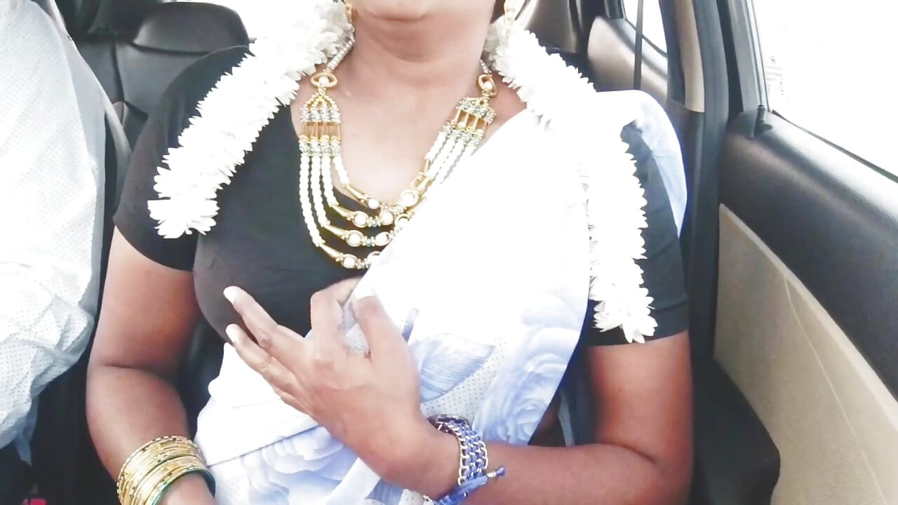 Indian Bhabi Car Sex. Beautiful Saree Housewife Try to Fucking with Stepson Car Drive.telugu Dirty Talks.