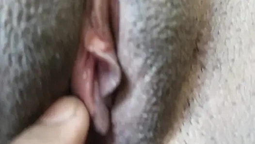 Hausfrau muschi fingert romantik