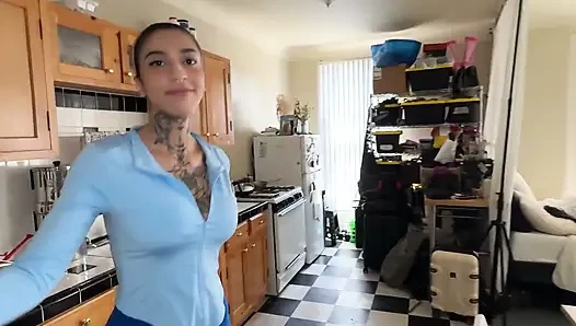Pantat tetanggaku menganga! Seks anal sampai crot di dalam! Ravyn alexa dan peter hooke