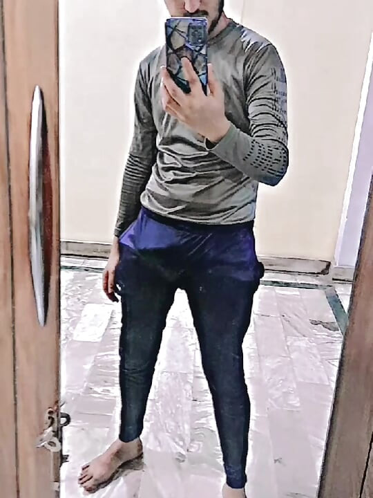 Desi lund khada hai