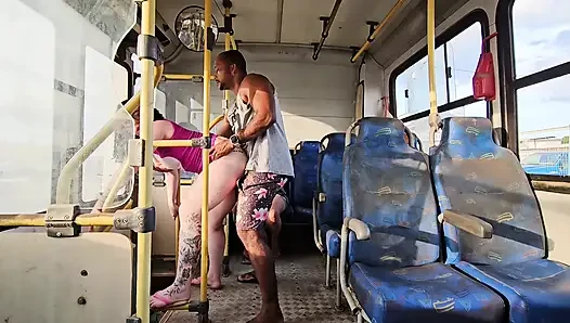 DUDE GETS ON PUBLIC TRANSPORT I SCREWED UP FOR EVERYONE TO SEE AND LEFT