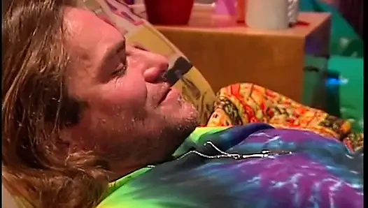 Blondes mädchen und muskelmann ficken muschi ... in den mund kommen