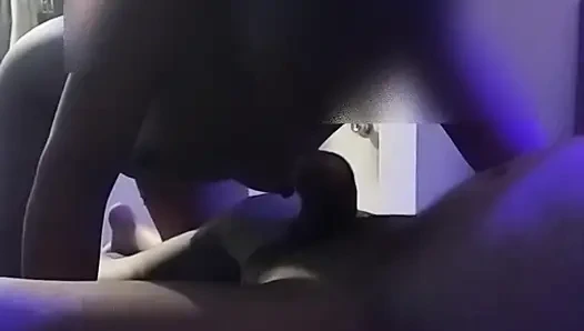 Und du, deine Frau, saugt es so gut???  Und es ist erst der Anfang eines Megas mit dieser köstlichen Frau...