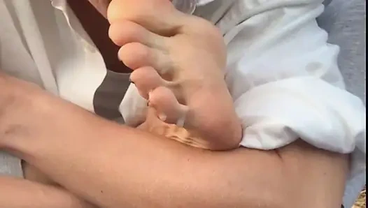 Zehen, Arsch und Squirt: eine dreifache Bedrohung des vergnügens