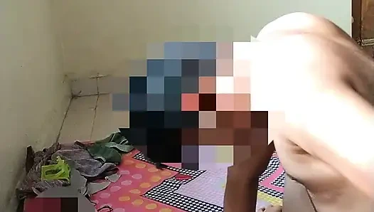 Hintli kız romantik seks yapıyor