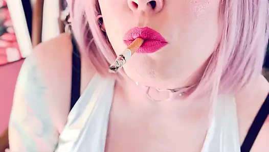 Hanya rokok cepat dengan gadis luar angkasa tina snua - OME oMI snap menghirup merokok hanyut