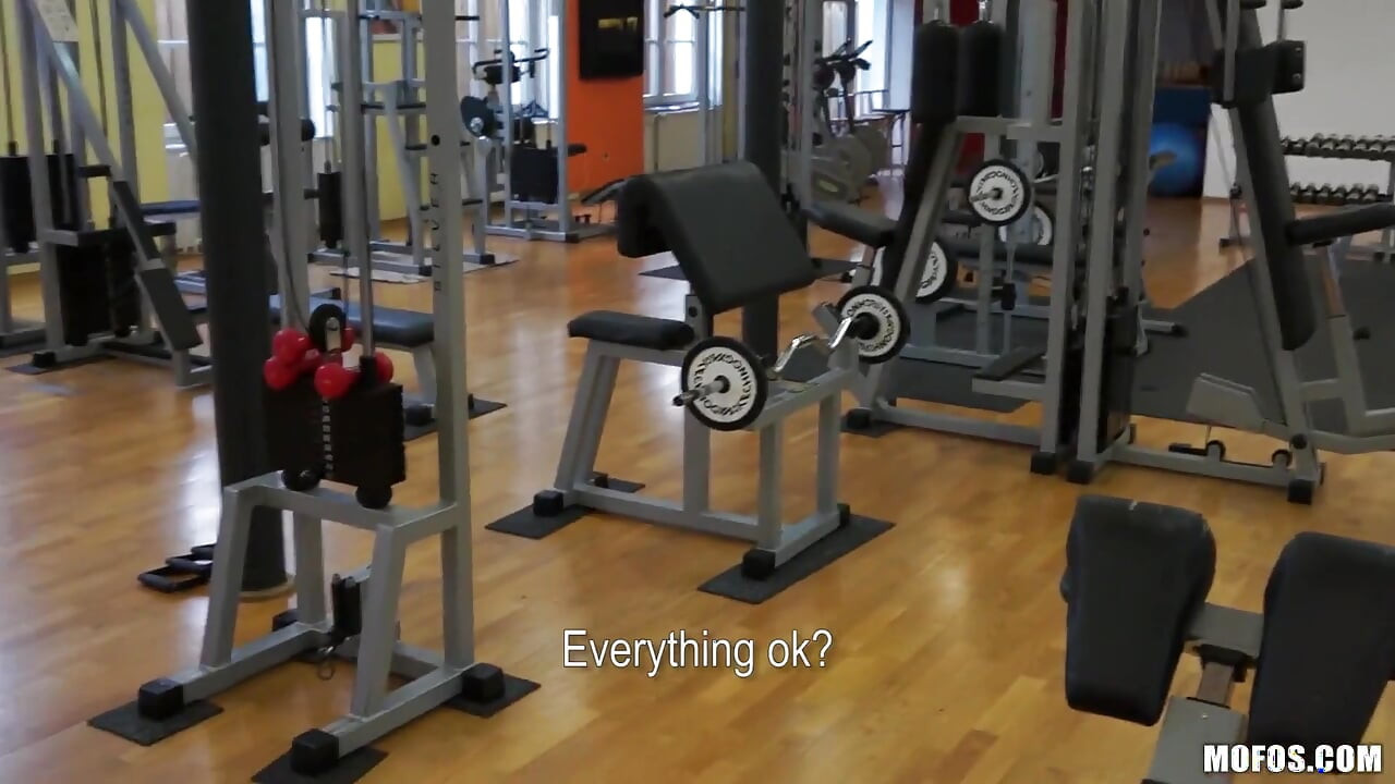 Public Pickups - Lucy Bell Skips the Gym to Suck Some Fat Cock