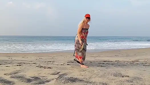 Mature Blonde Wife Enjoys Sex in Stockings