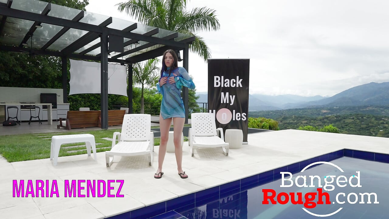 Maria Mendez uprawia outdoorowy anal z BBC w trójkącie
