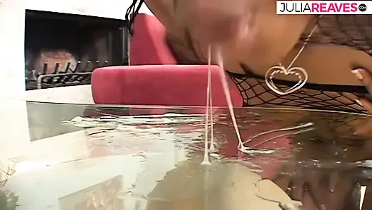 Dewi seks hitam sange mendapat anal kasar di sofa