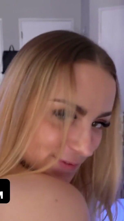 Første gang Anna Claire Clouds får sit uskyldige ansigt oversprøjtet med sperm – TeamSkeet fuld film | Klip 1