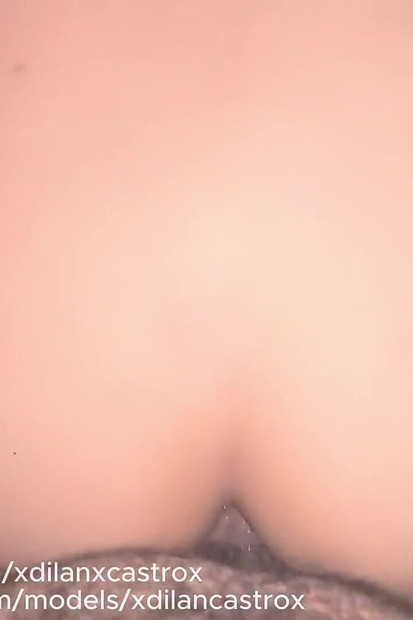 Bolno analno jebanje bez kondoma za gay učenika s unutarnjim svršavanjem