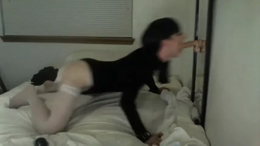 Superhorny Crossdresser Sucks Dildo
