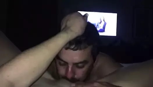 Eating My Girlfriend’s Pussy Til She Cums in Hotel