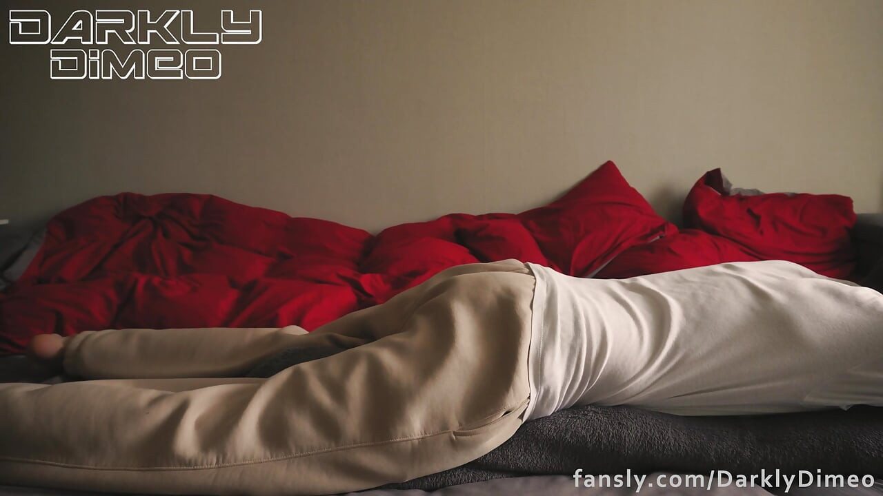 Sabah Rutini: Baba Pantolonu Hala açıkken Sikişiyor, Sırılsıklam Deliğinin Derinliklerine Döl Hayal Ediyorum