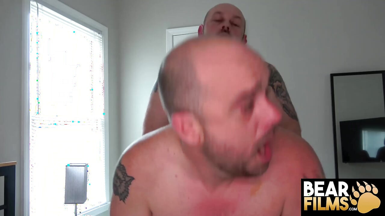 BEARFILMS Knox OToole Invites Wayne Ellis For Nasty Bareback Pounding