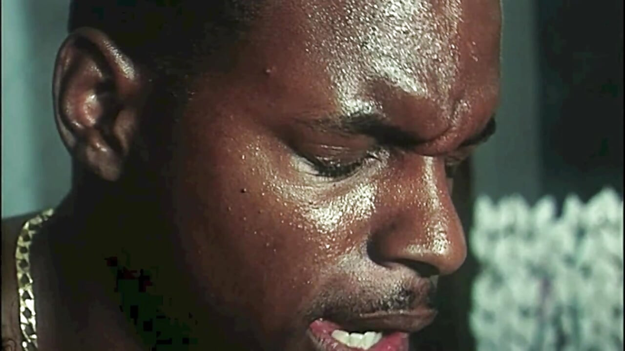 Di kelab Moana pesta lesbian, dp dan bercinta antara kaum