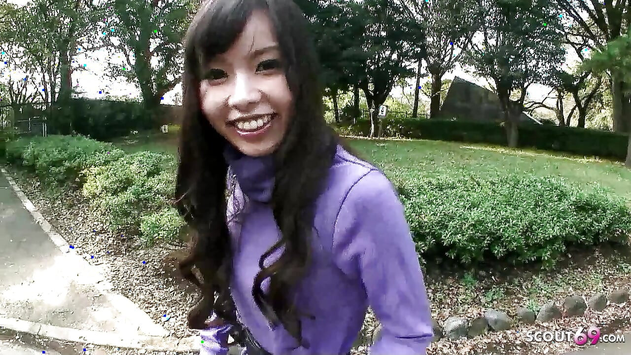 Japan dünnes teen gibt beim ersten date unzensierten letzten blowjob