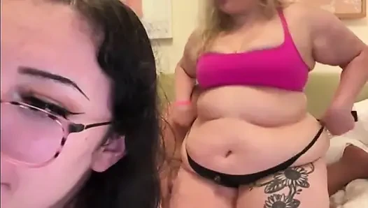 Piggy Rose стриминг на Xbiz Майами с большим медведем и Lucipork