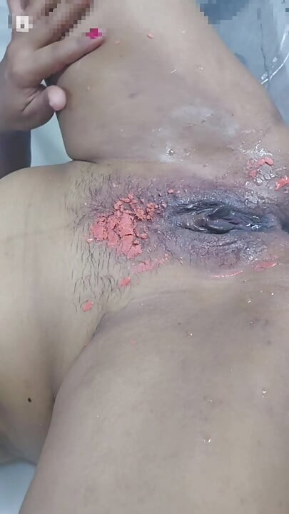 OMG. Putting candle wax on and finger until cum come out , With huge Squirt
