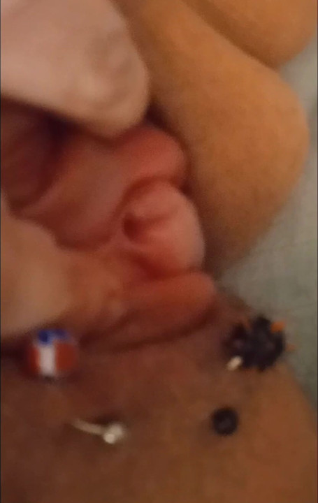 Big peehole