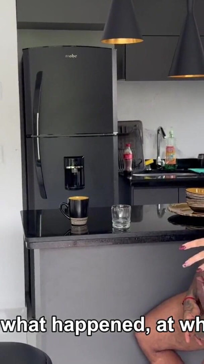 Geile stiefmutter fickt den freund ihrer stieftochter hinter ihrem rücken | Clip 2