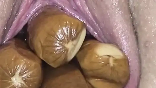 Memek cewek hot ini dientot habis-habisan sampai lubangnya menganga lebar