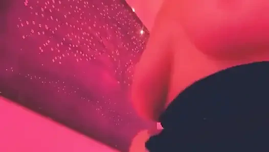 Раздевание позывов раскинулось - клубный материал обжигает!