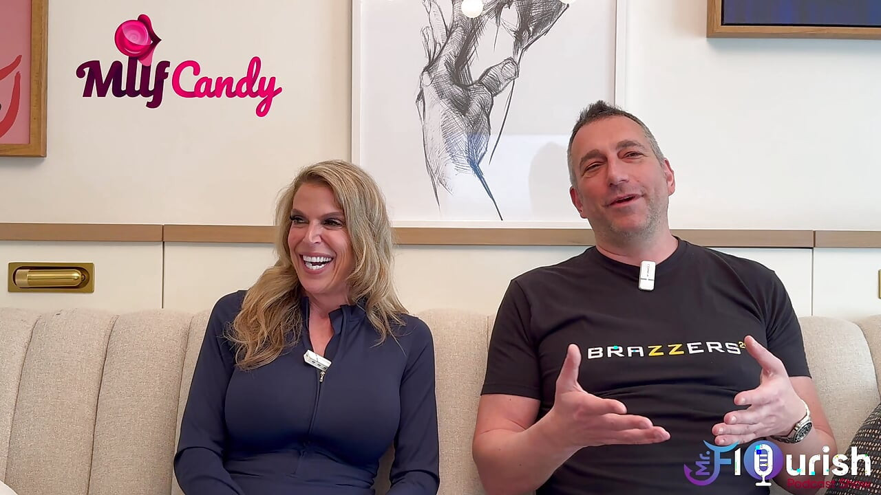 Milfcandy Podcast dihoskan oleh Mrflourish dengan Tetamu Chloe Dahl dan Lucky Steve