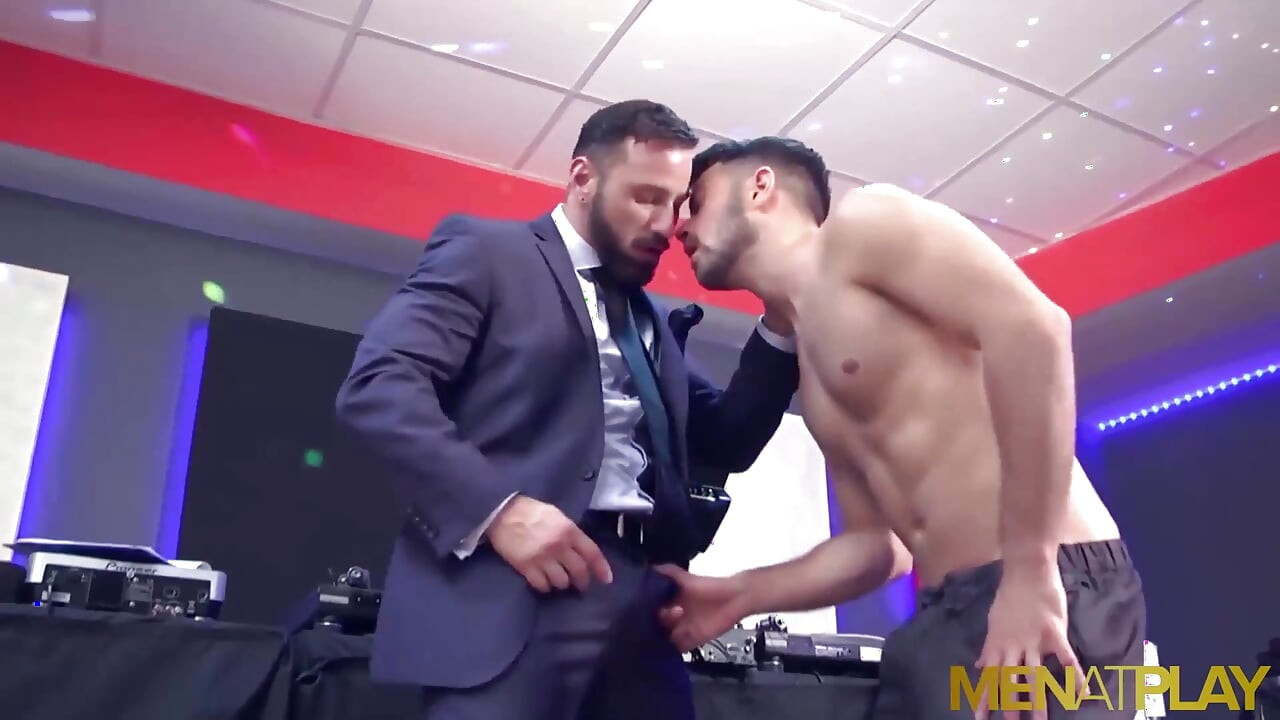 MENATPLAY - Latino Robbie Rojo anal fucked by Antonio Miracle