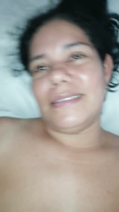 31 Beautiful wife loves to taste the cock and eat it down her deep throat and then put it up her ass during squirting anal sex | Clip 1