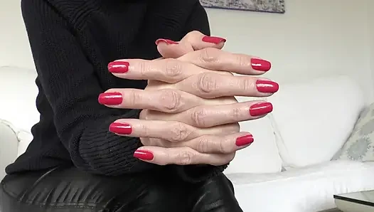 Fingernail Worship Day, Lady Victoria Valente