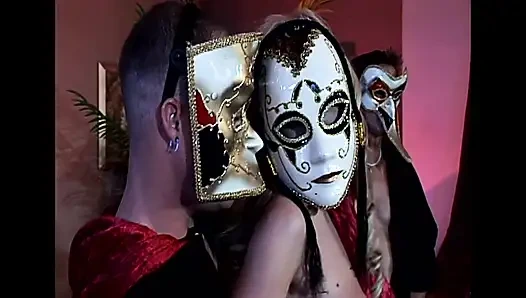 Badezimmer-versaute gloryhole-blowjob für eine blonde geile schlampe