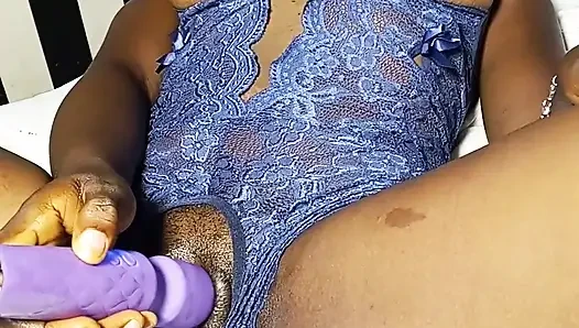 Webcam Girl Pussy Squirt Masturbates