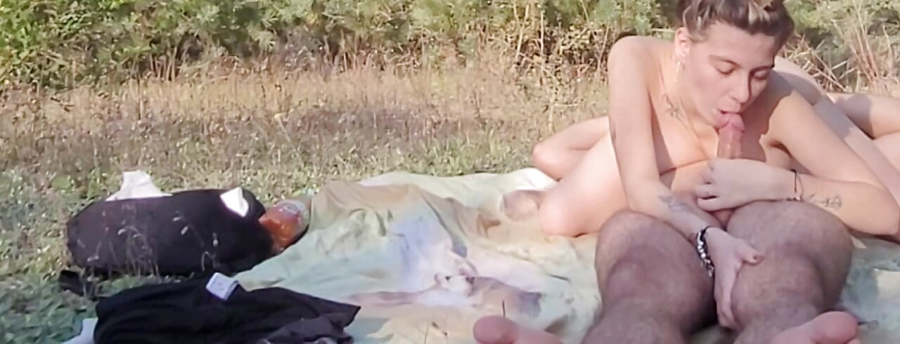 public blowjob outdoors deep throat