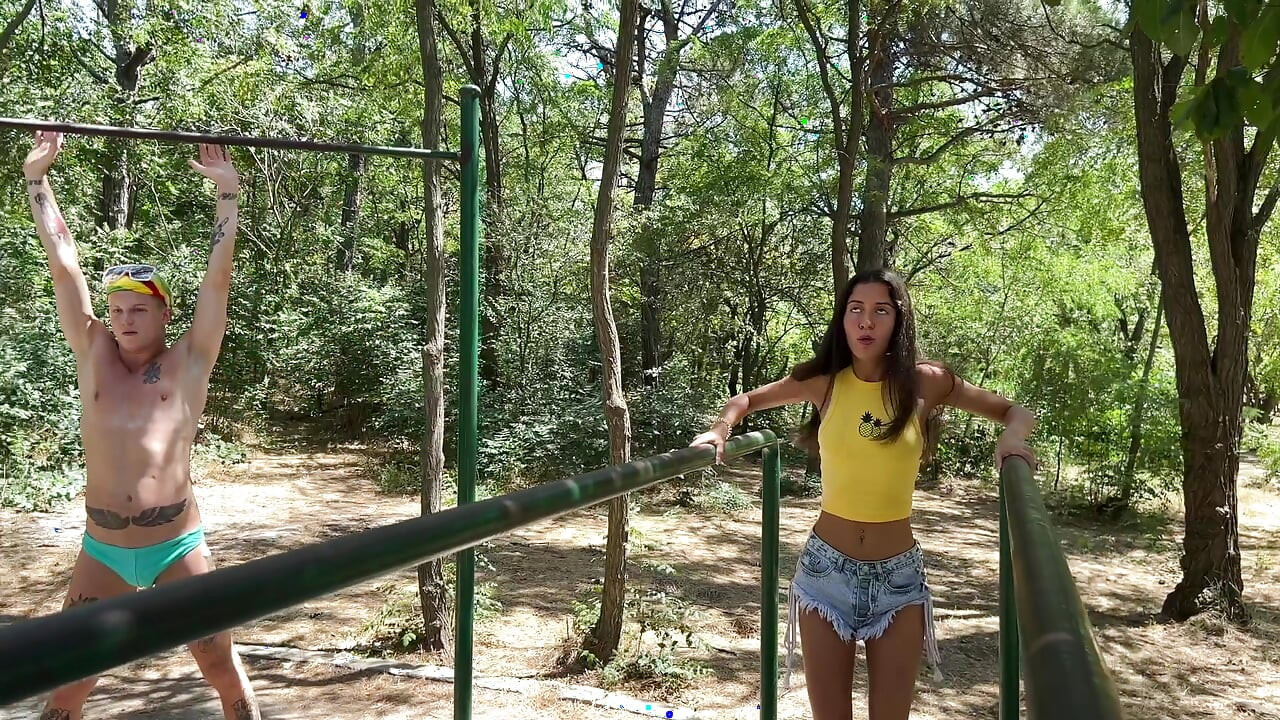 Bi threesome - a stranger invited a married couple to have fun and fucked them in the forest