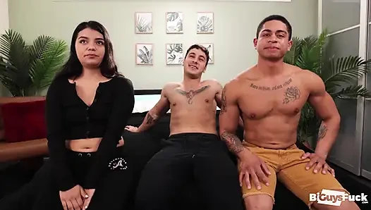 Si mahasiswa leon yang gugup lagi asik biseks. Gairah Baru!