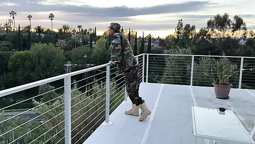 Komutan Denzel Yarbay Lilith Grace