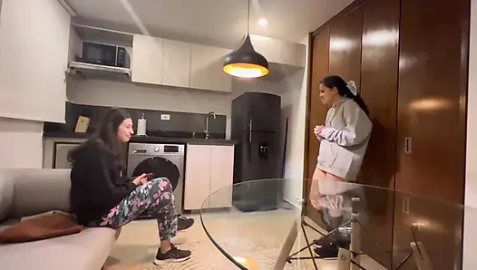 Cuca panas tetanggaku datang mengunjungiku