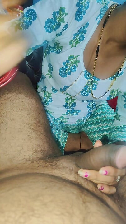 Indian kavya bhabhi sucking till cum in mouth hindi