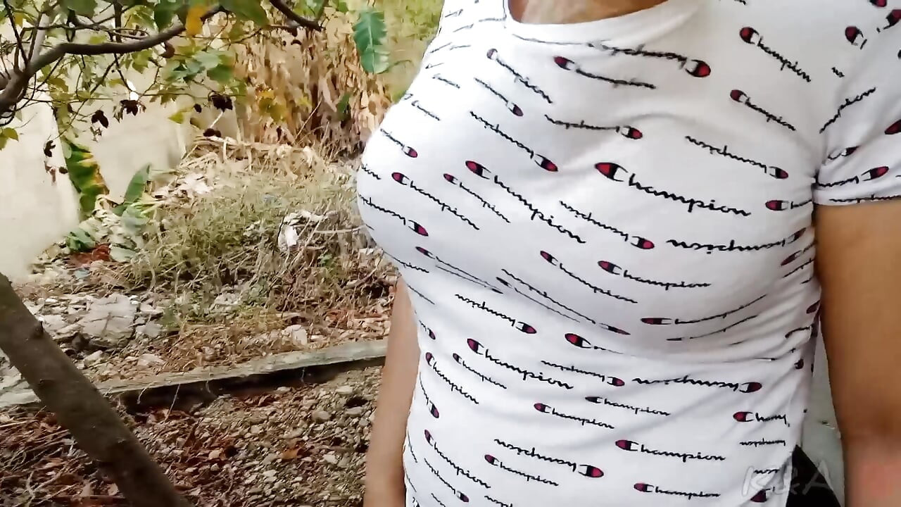 Being breastfed outside the house with your big natural tits is the best way to start Valentine's Day