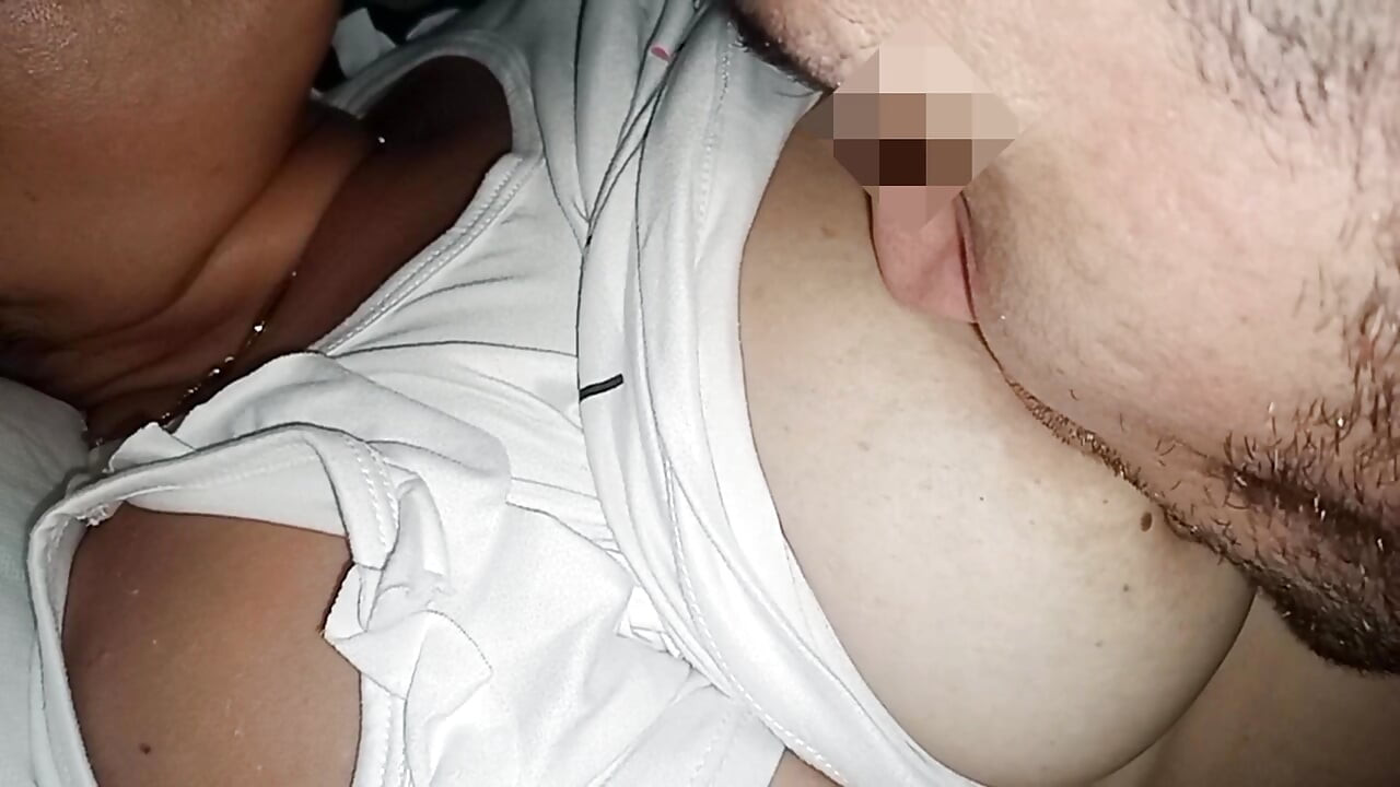 Sucking my wife's nipples on her clothes, I can't get over my addiction to her big natural breasts