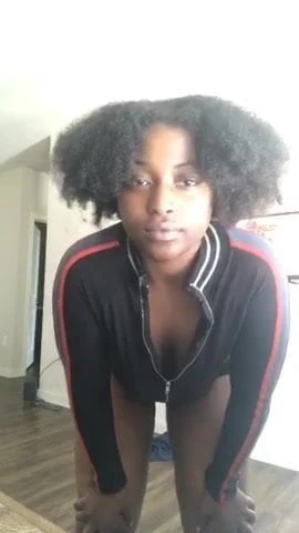Big fat wobbly ass twerking
