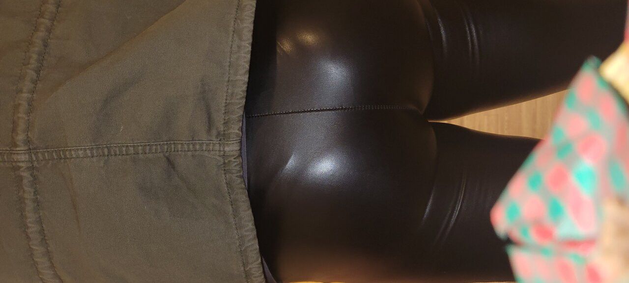 Riding the dildo 2