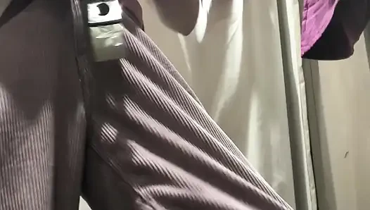 Bir kuaförden sonra perakende terapisi olarak bikinileri deniyorum, kesime gittiğimde saçlarımı kesinlikle mahvetti!