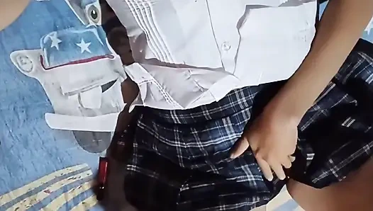 Ich masturbiere mit meinem köstlichen spielzeug (echt selbstgedreht)