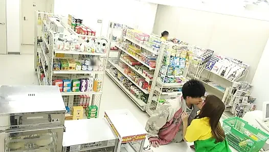 Too Much Eye Contact at This Convenience Store